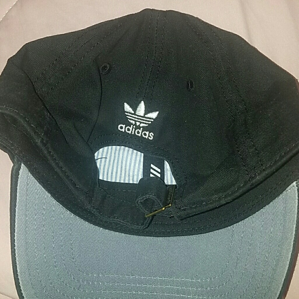 Adidas hat - Picture 3 of 3